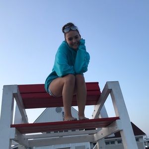 Meet your Posher, Brooke